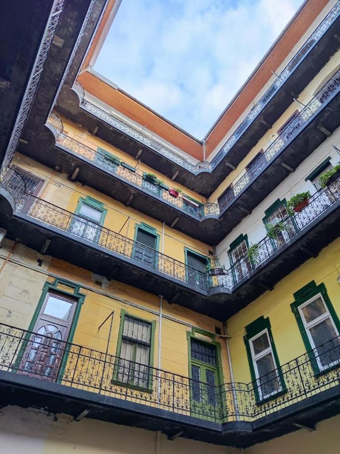 Hi!5 Spacious Apartment Budapest Palotanegyed Exterior foto